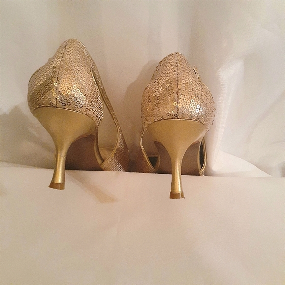 ELLEN TRACY SEQUINED KITTEN HEEL - Picture 3 of 4